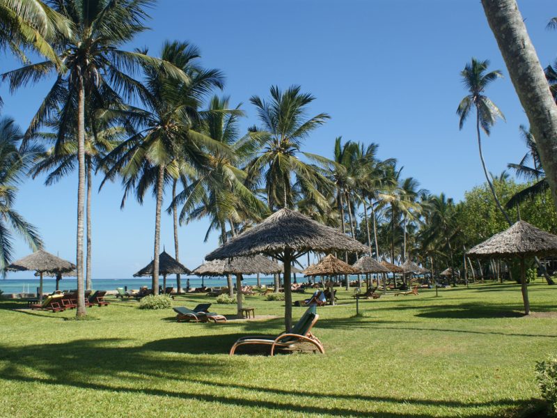 6-Day Nairobi- Mara-Nakuru-Amboseli-Tsavo East-Mombasa